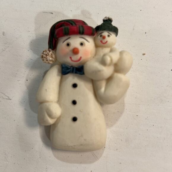 Brooches Winter Christmas Theme Vintage Pins Wreath Snowman Santa Dog Stocking - Picture 8 of 12